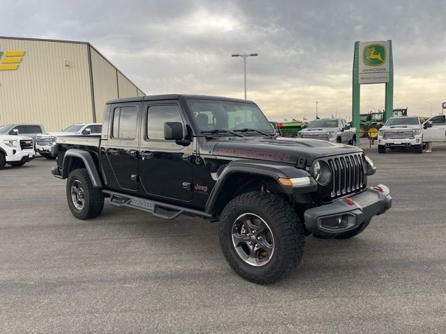 2020 Jeep Gladiator — rear three-quarter view