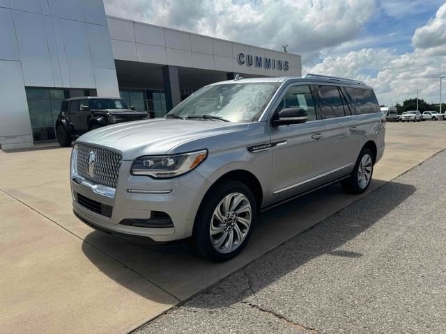 2024 Lincoln Navigator L Reserve in Radiance Metallic — front three-quarter view