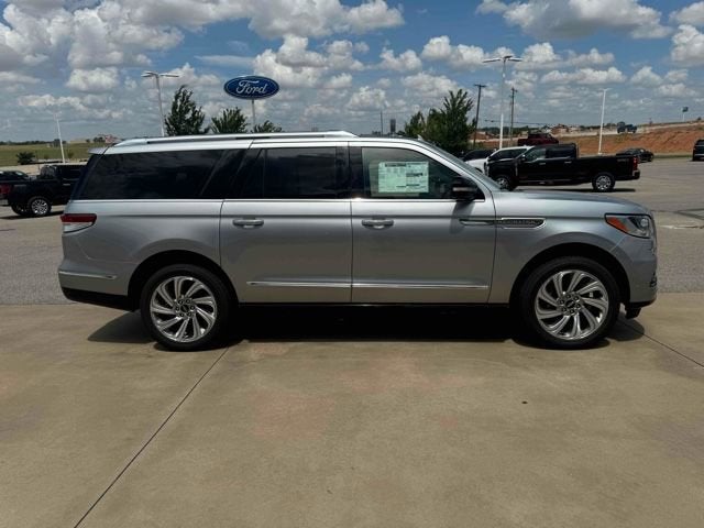 2024 Lincoln Navigator L — interior view
