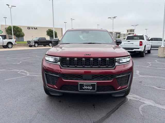 2026 Jeep Grand Cherokee — side profile view
