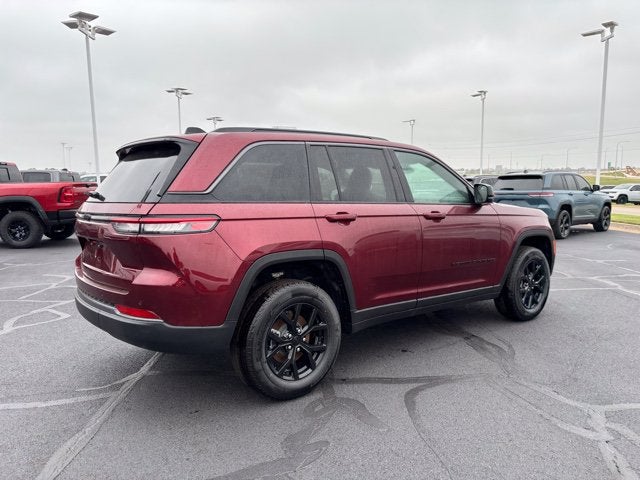 2026 Jeep Grand Cherokee — detail view